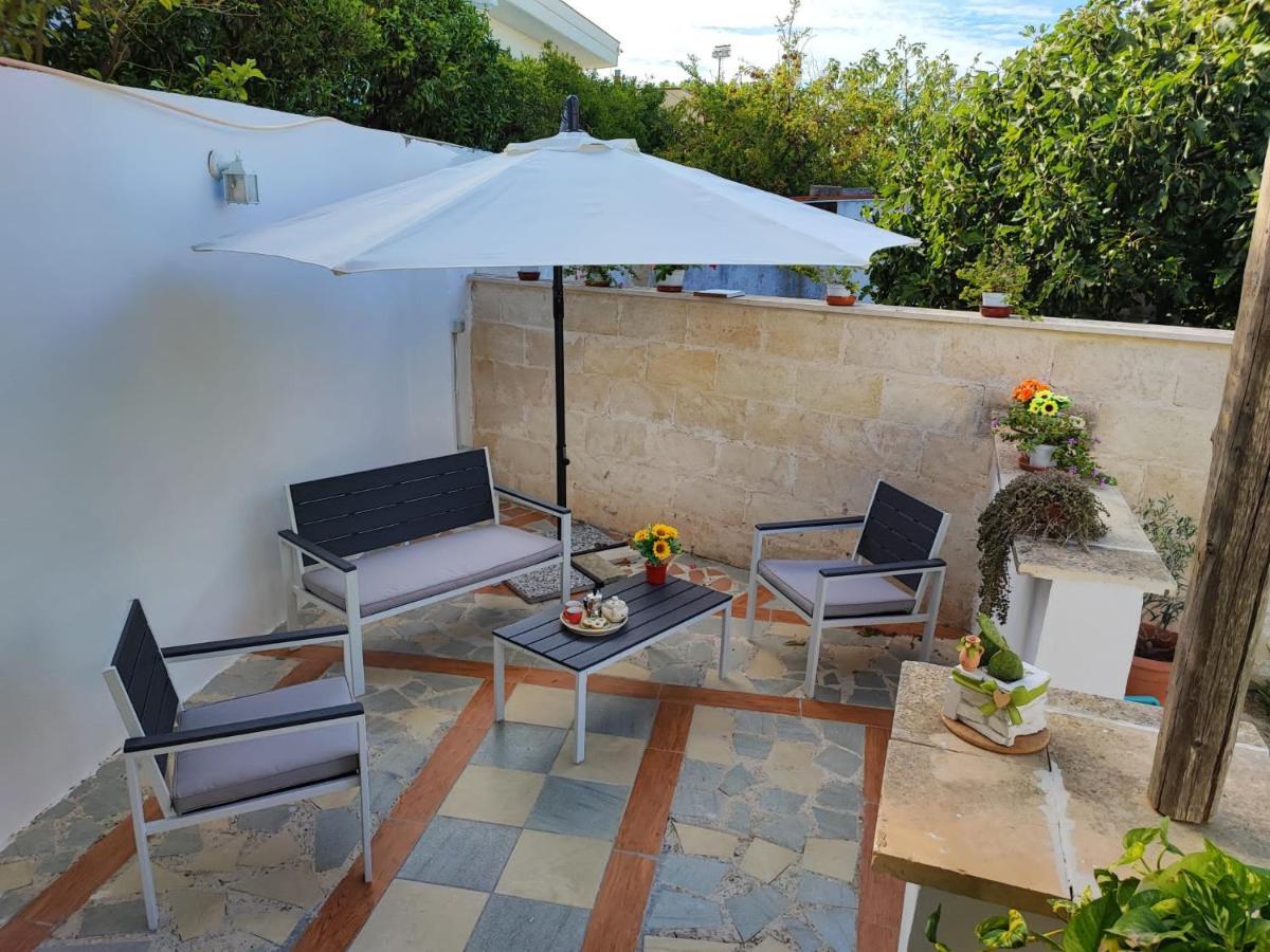 Villino Tronchetto Bianco Bed & Breakfast Mola di Bari Exterior foto