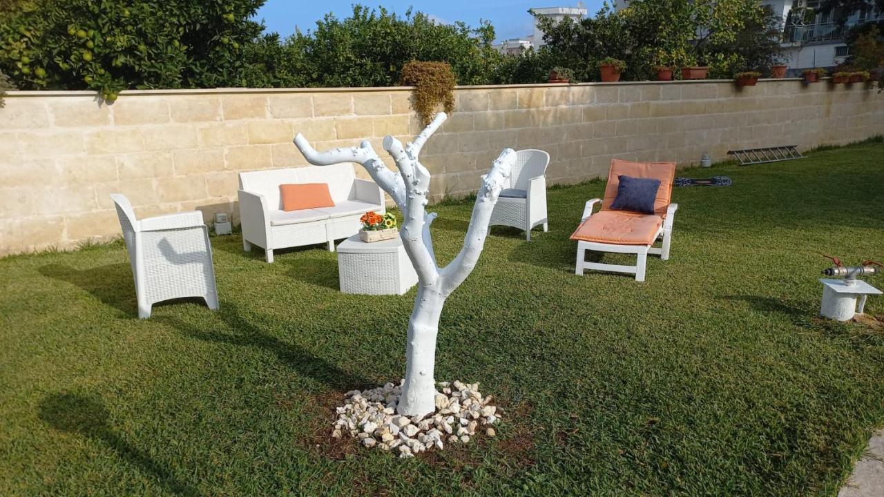 Villino Tronchetto Bianco Bed & Breakfast Mola di Bari Exterior foto