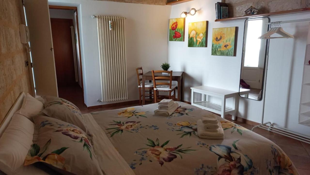 Villino Tronchetto Bianco Bed & Breakfast Mola di Bari Exterior foto