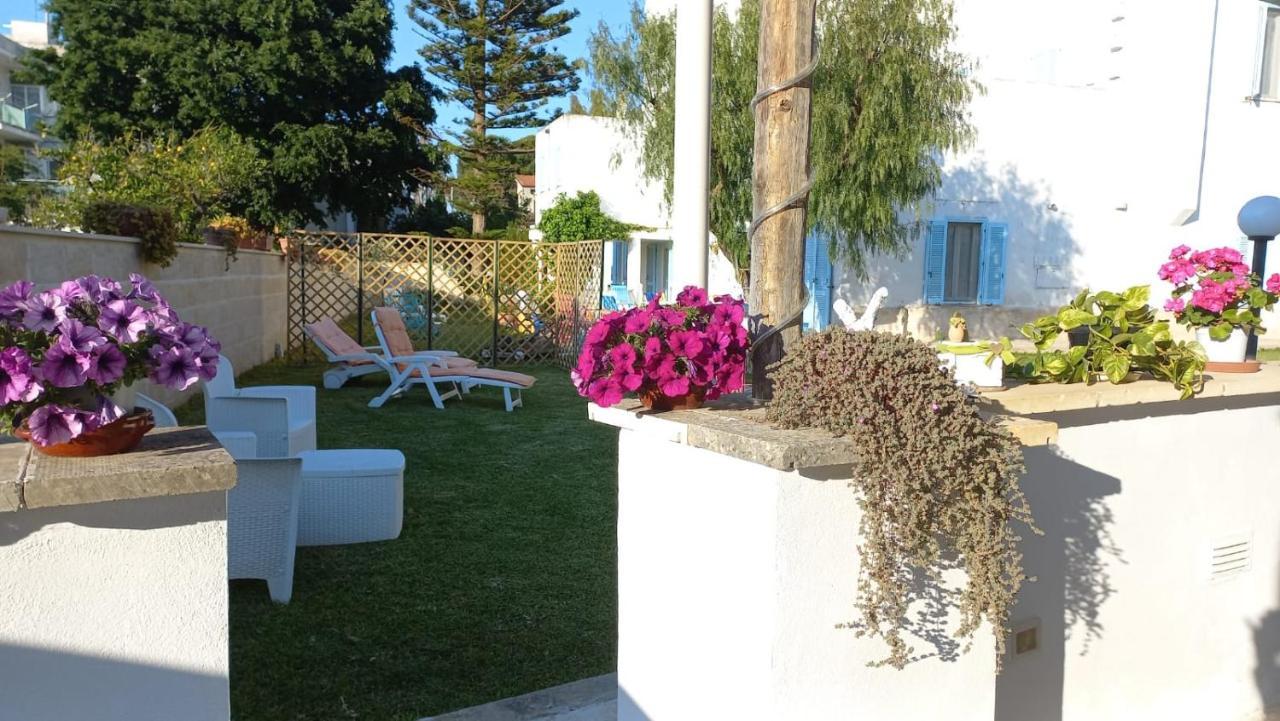 Villino Tronchetto Bianco Bed & Breakfast Mola di Bari Exterior foto